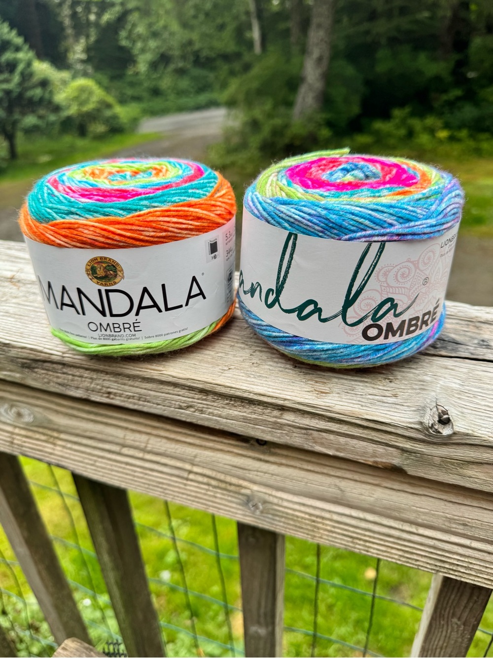 Lion Brand Mandala Ombré Multicolor Yarn Cake - Rainbow